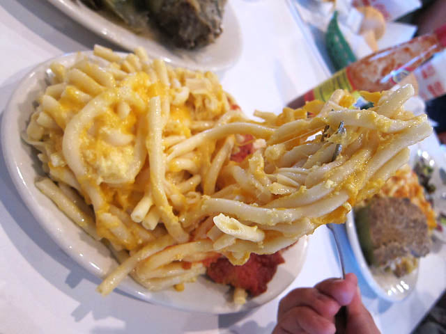 Baked mac and cheese