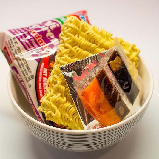 Instant noodles pack