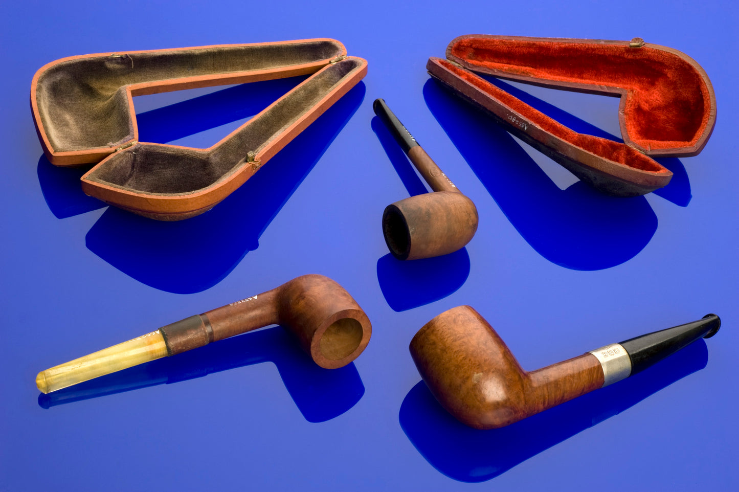 Briar tobacco pipes with fitted carrying cases